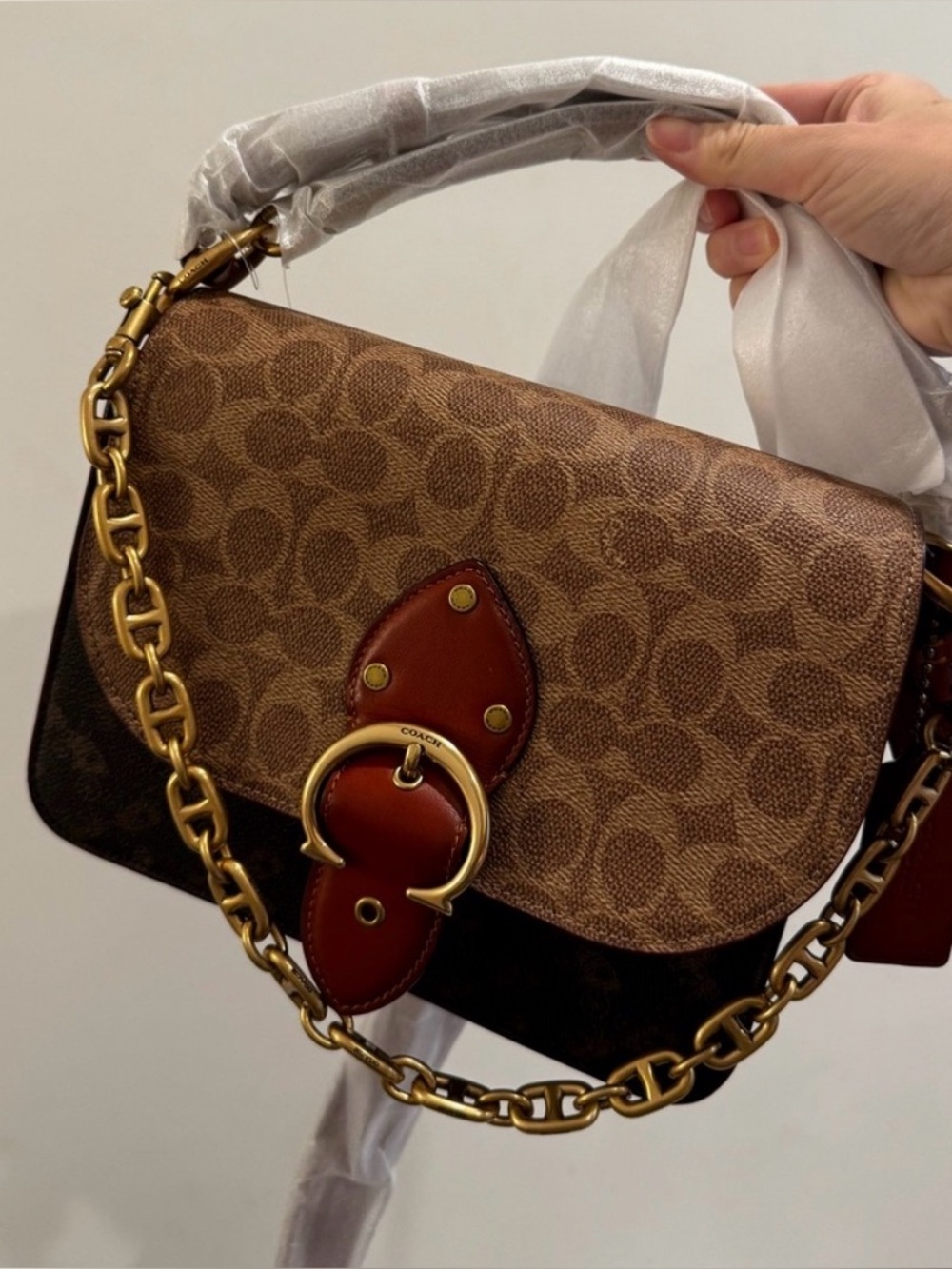 new  Coach Beat Shoulder Bag In Signature Canvas With Horse And Carriage Print